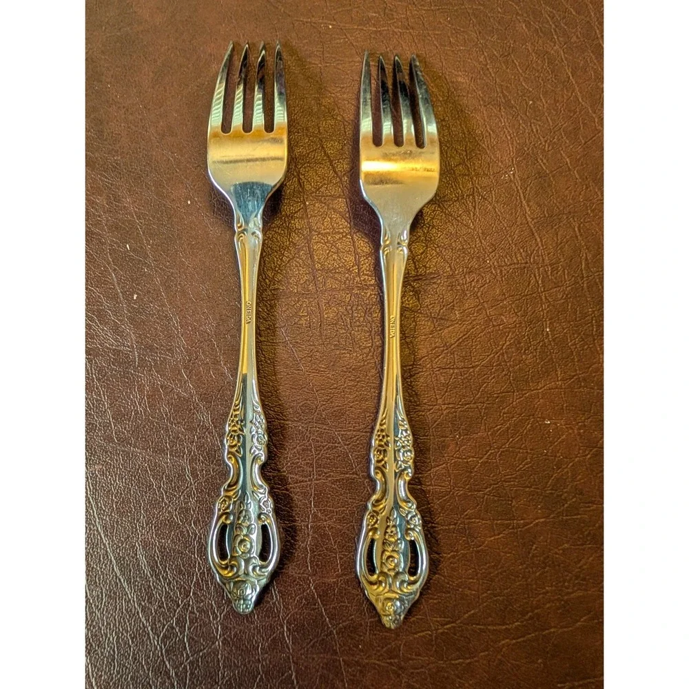 Oneida Renoir-Pembrooke Stainless Steel Salad Forks Set of 2 Ornate Floral Rose